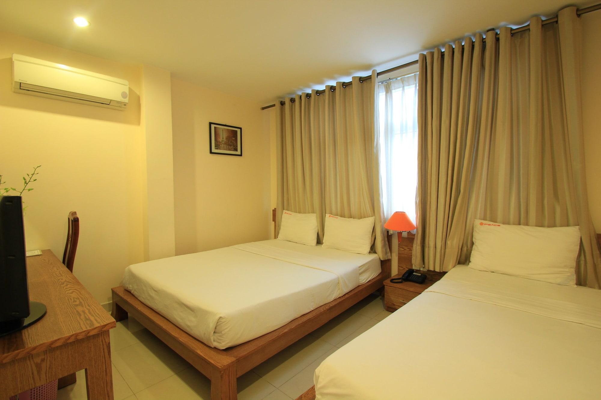 Ipeace Hotel - Bui Vien Walking Street Bandar Ho Chi Minh Luaran gambar