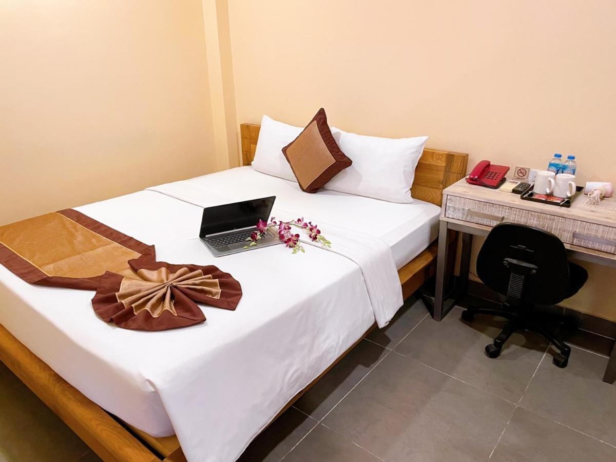 Ipeace Hotel - Bui Vien Walking Street Bandar Ho Chi Minh Luaran gambar