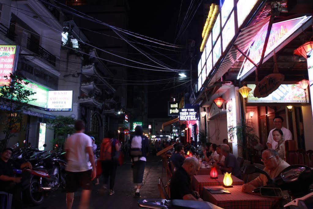 Ipeace Hotel - Bui Vien Walking Street Bandar Ho Chi Minh Luaran gambar